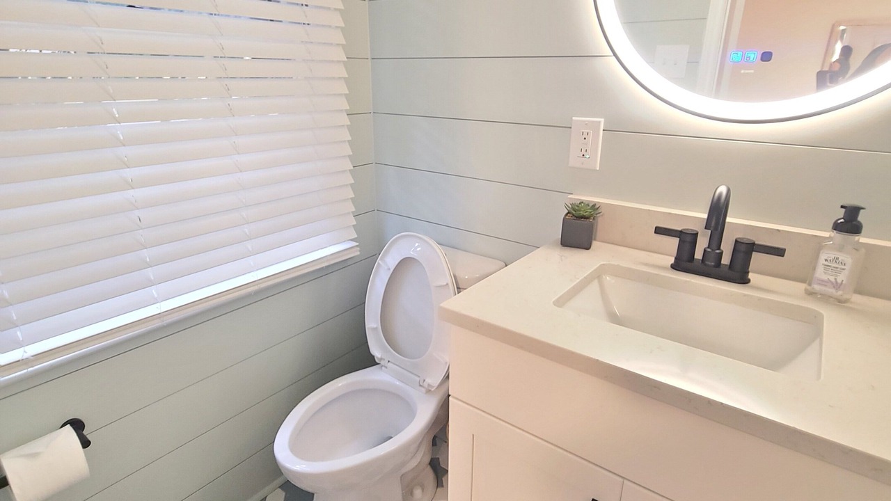 Photo of Bathroom in Sharon Woods