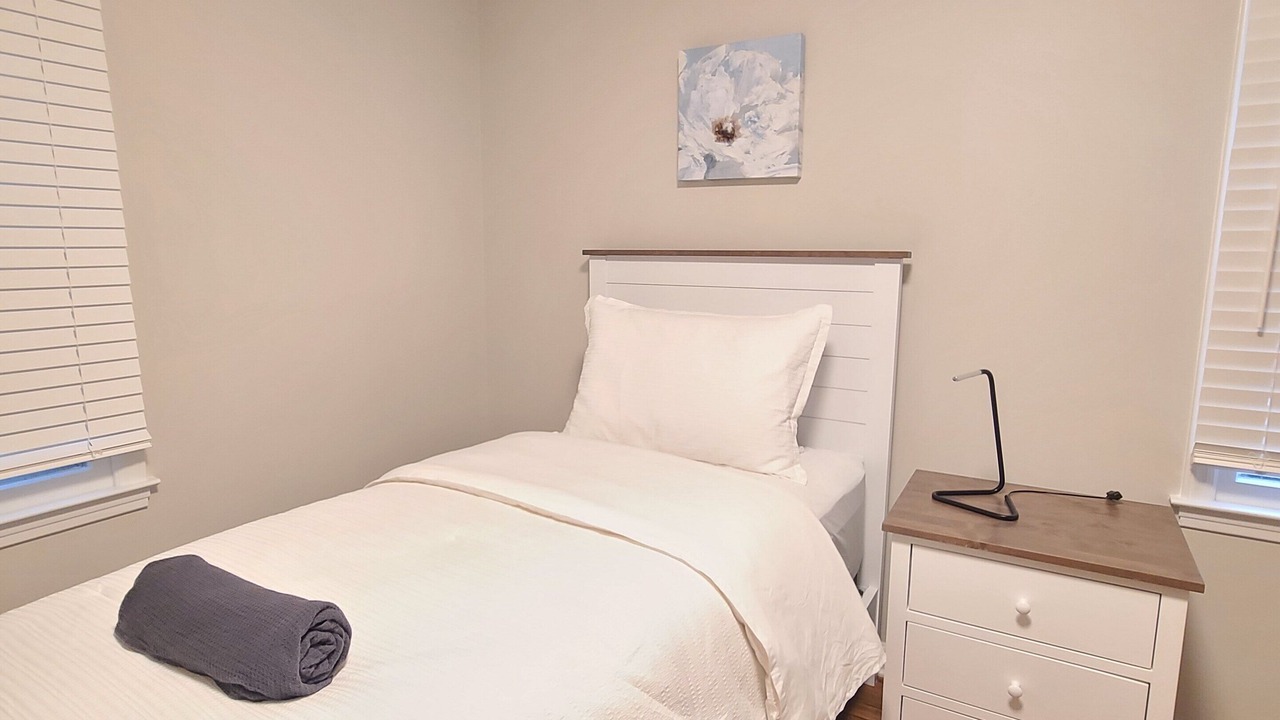 Photo of Bedroom in Sharon Woods