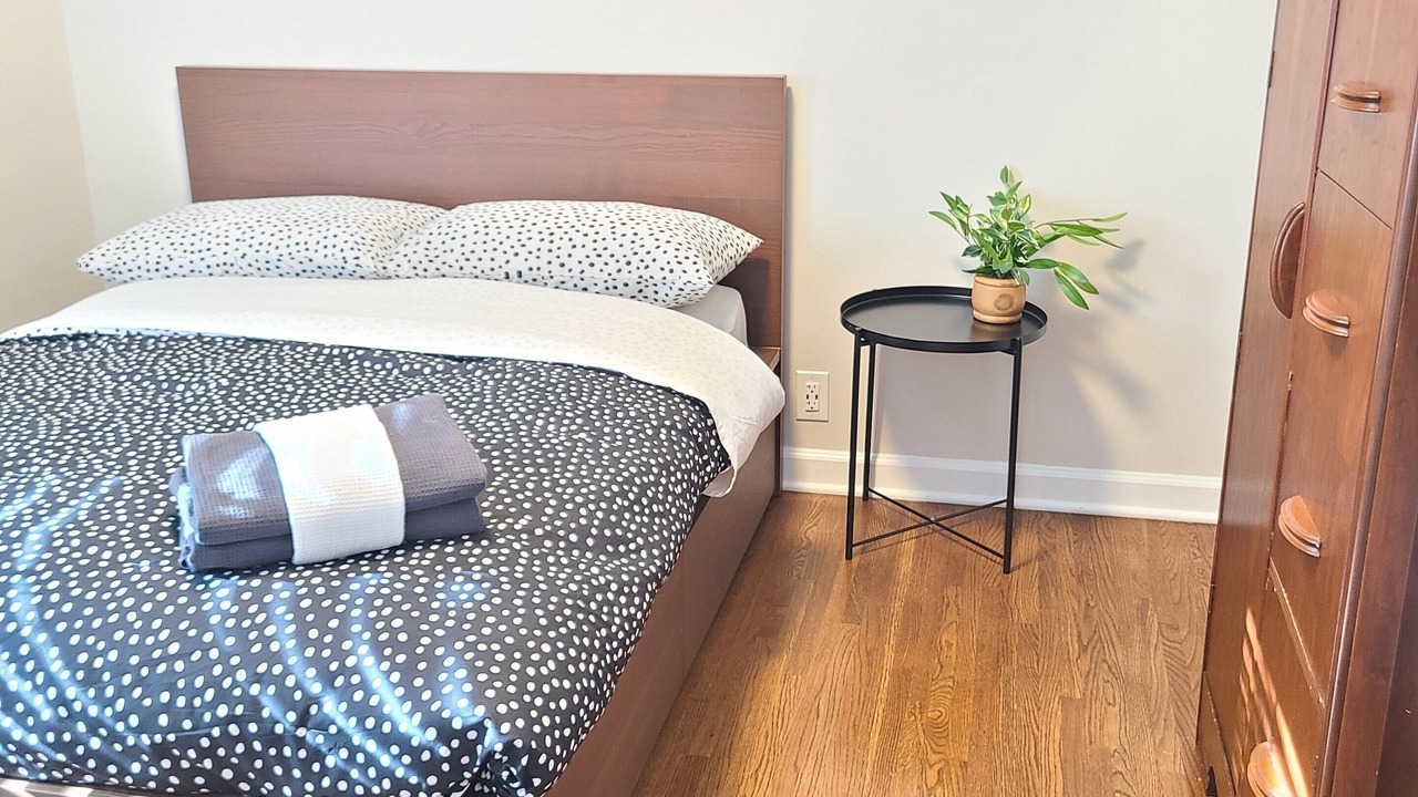 Photo of Bedroom in Sharon Woods