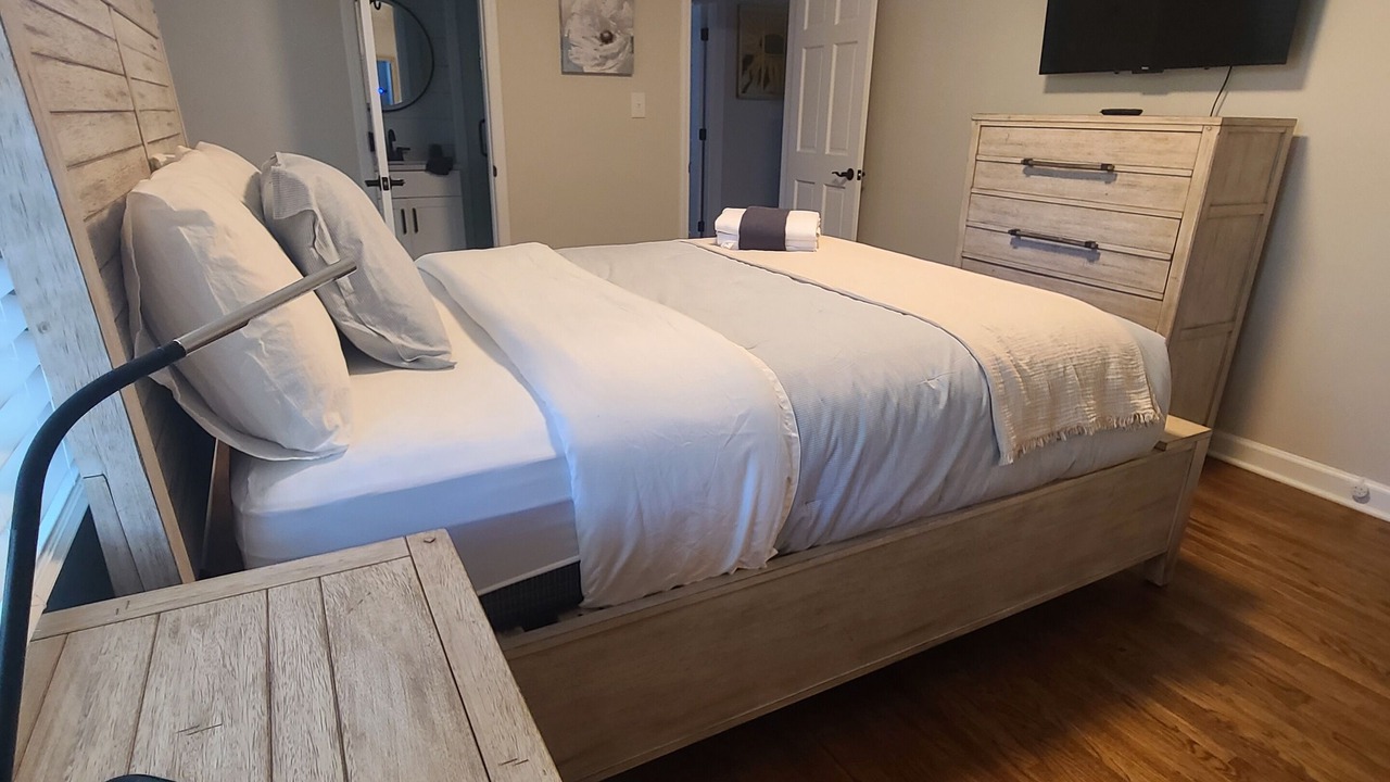Photo of Bedroom in Sharon Woods
