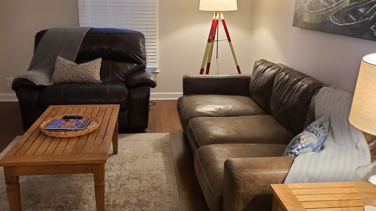 Photo of Livingroom in Sharon Woods