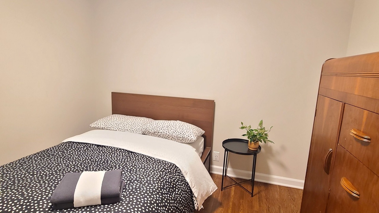 Photo of Bedroom in Sharon Woods