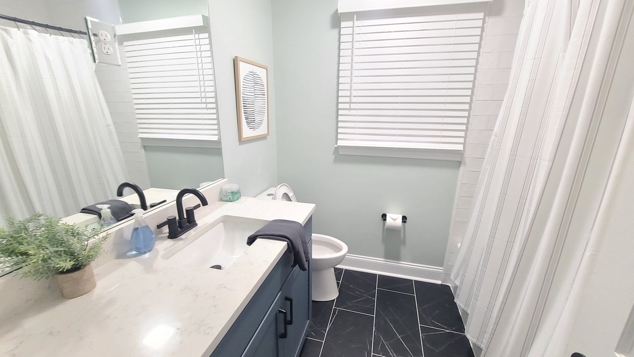 Photo of Bathroom in Sharon Woods