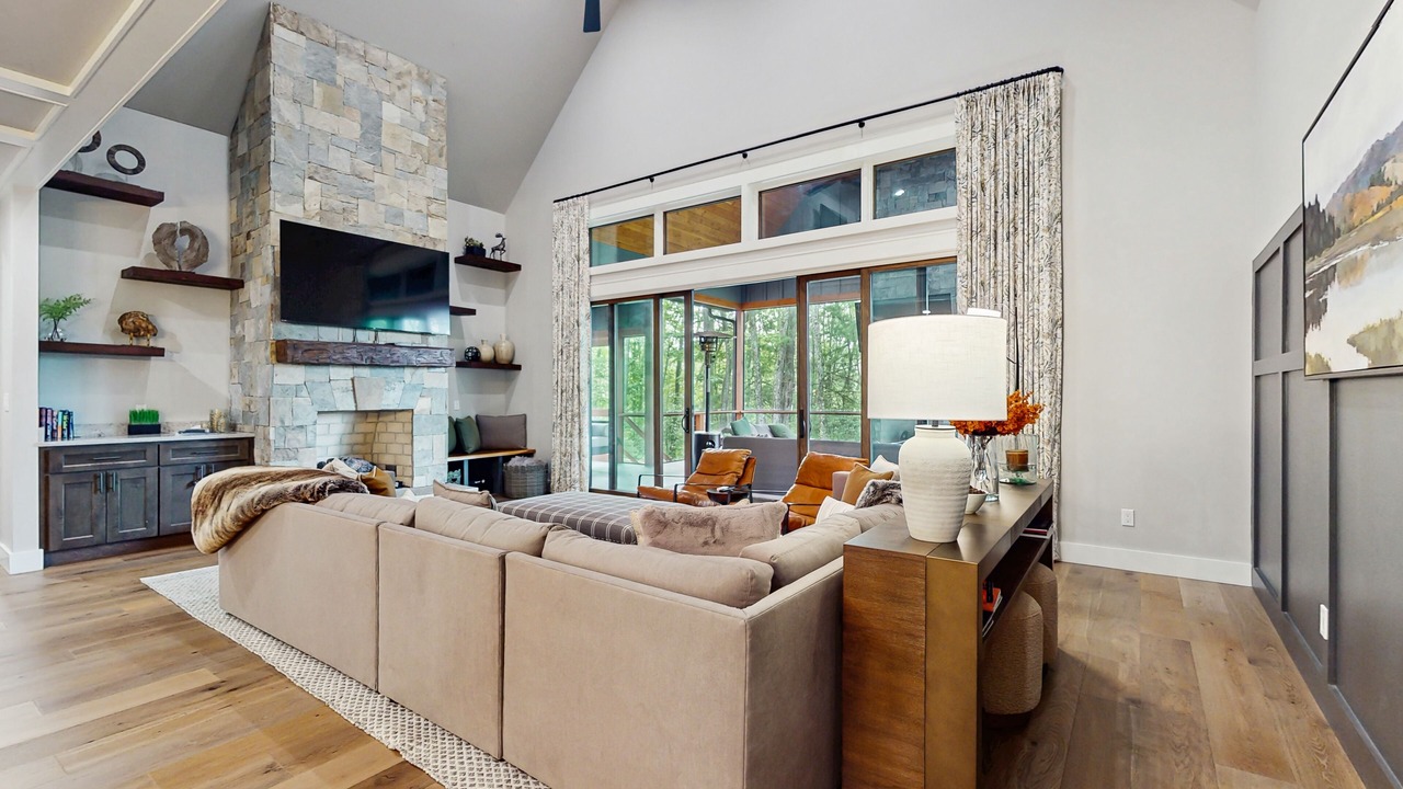 Photo of Livingroom in Cashiers