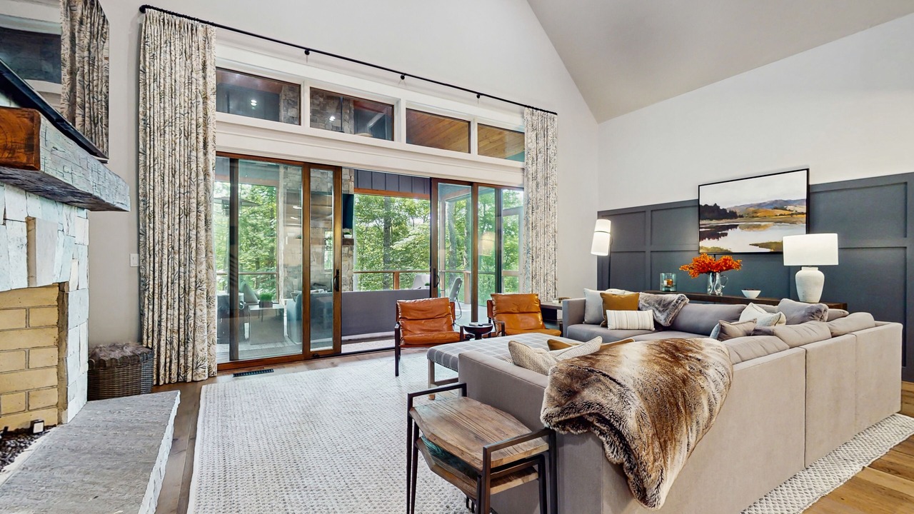Photo of Livingroom in Cashiers