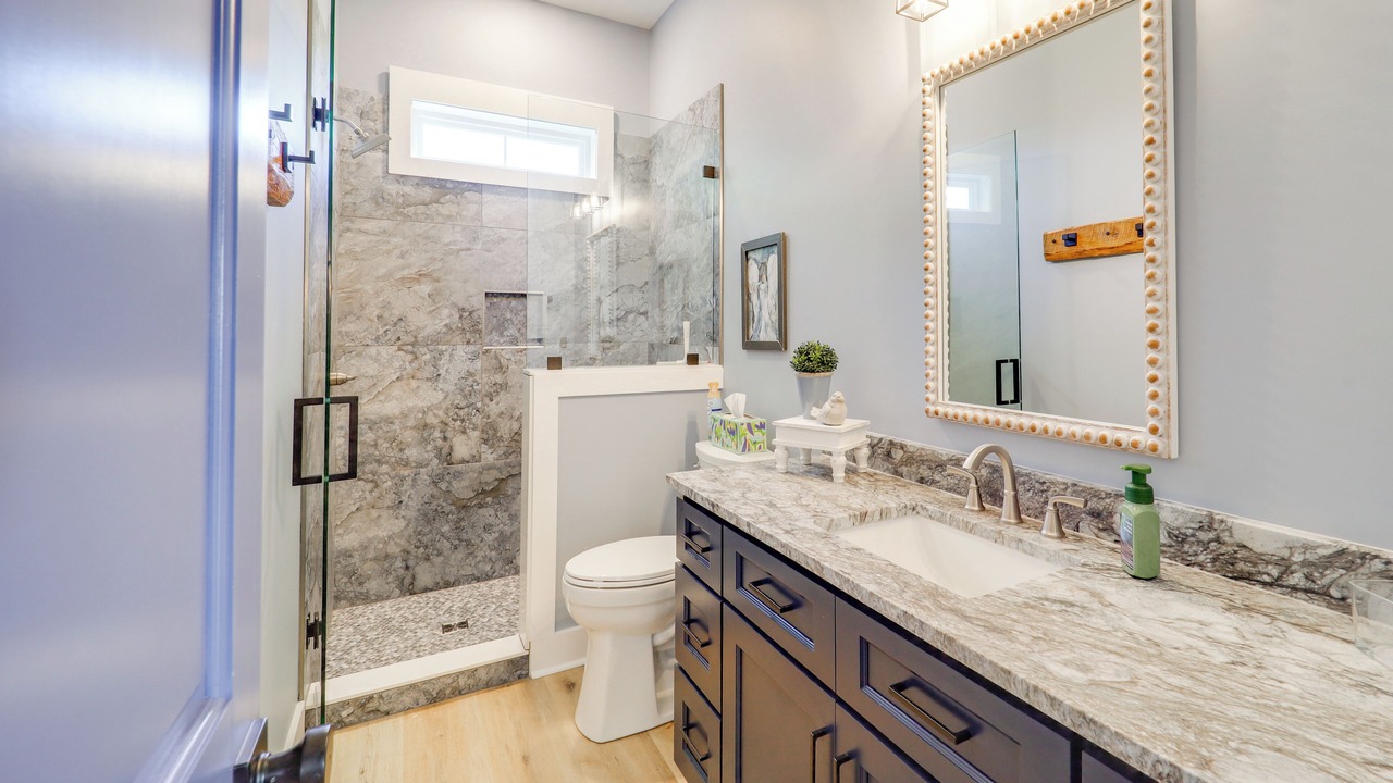Photo of Bathroom in Village on the New