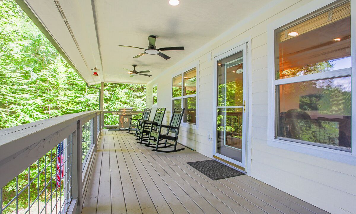 Photo of Patio Balcony in Robbinsville