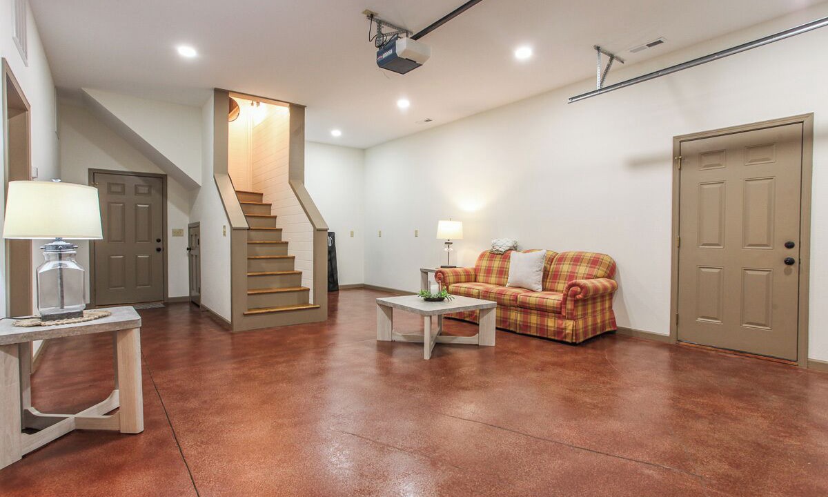 Photo of Livingroom in Robbinsville