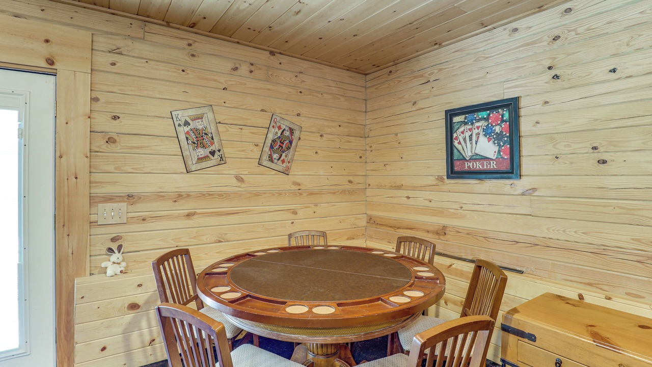 Photo of Others in Frank