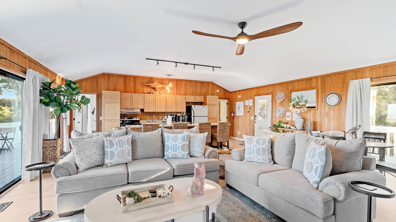 Photo of Livingroom in Saint Helena Island