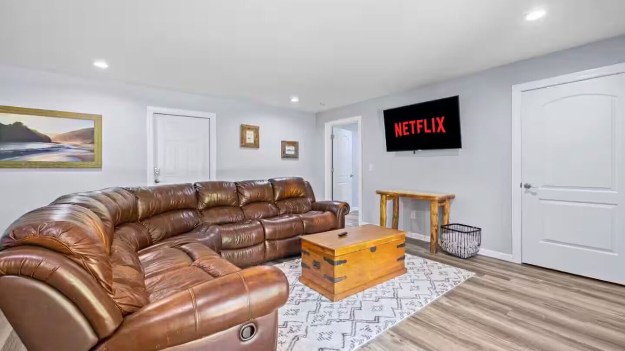 Photo of Livingroom in Morganton