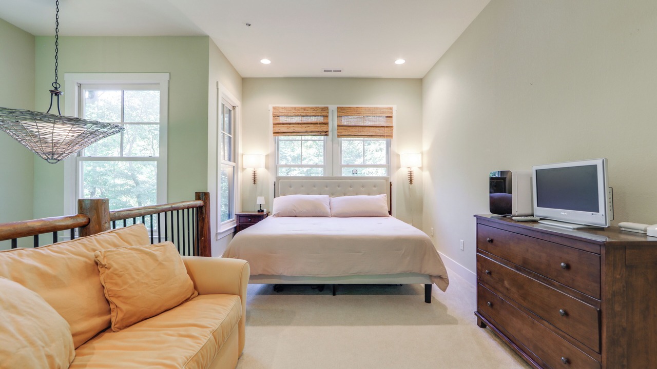 Photo of Bedroom in Bear Lake Reserve