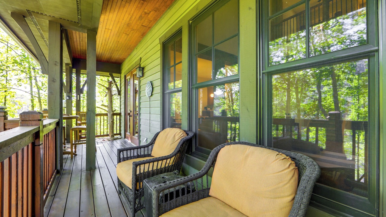 Photo of Patio Balcony in Bear Lake Reserve