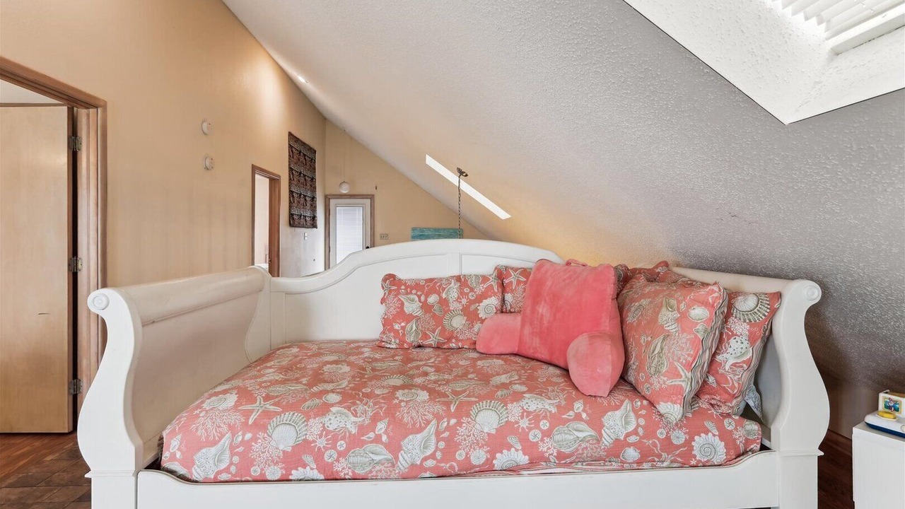 Photo of Bedroom in Sea Retreat