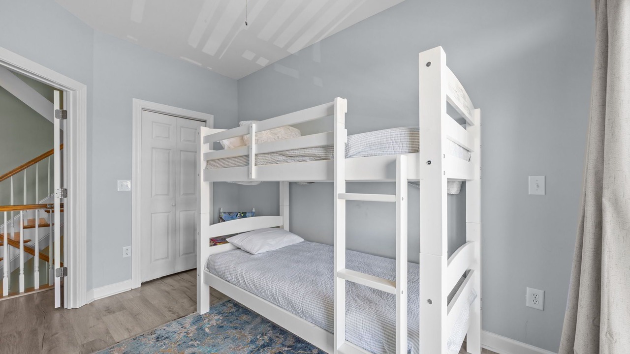 Photo of Bedroom in North Topsail Beach