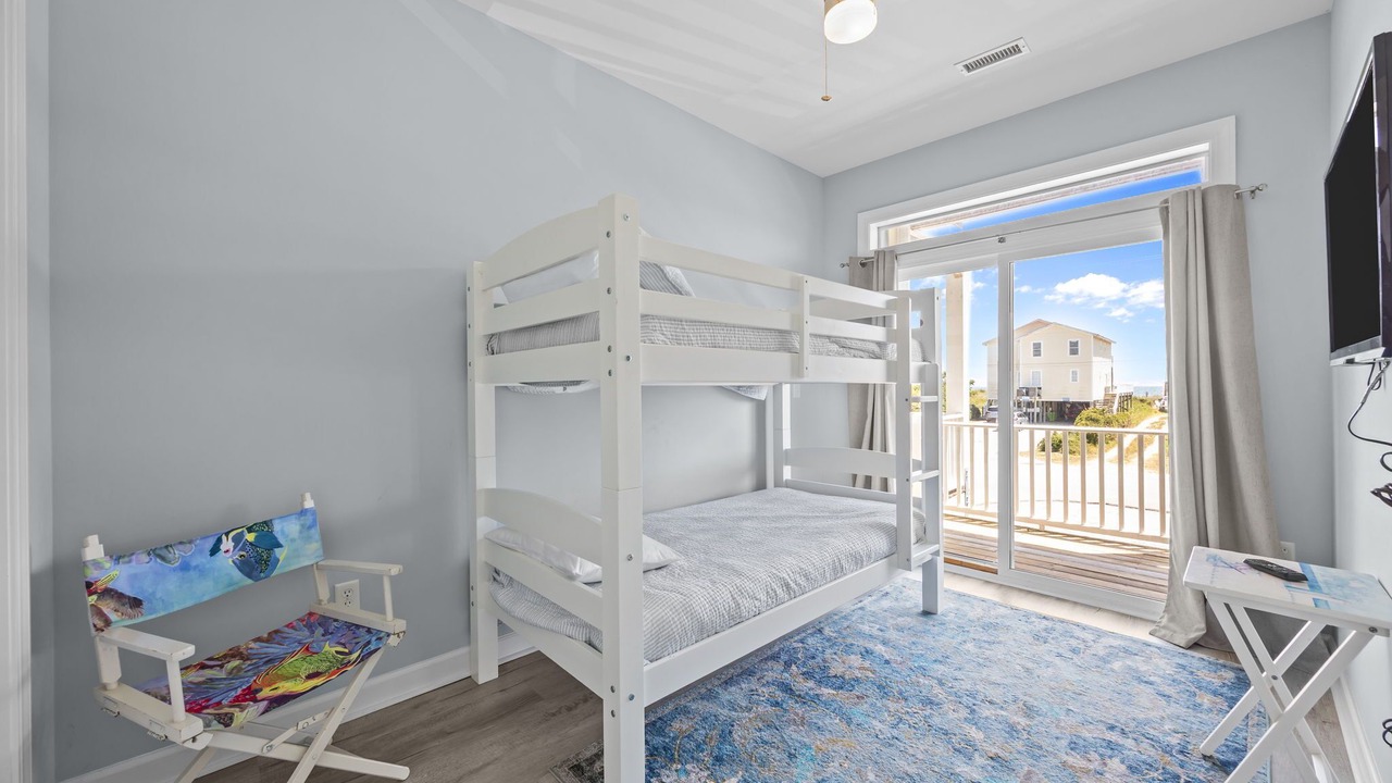 Photo of Bedroom in North Topsail Beach
