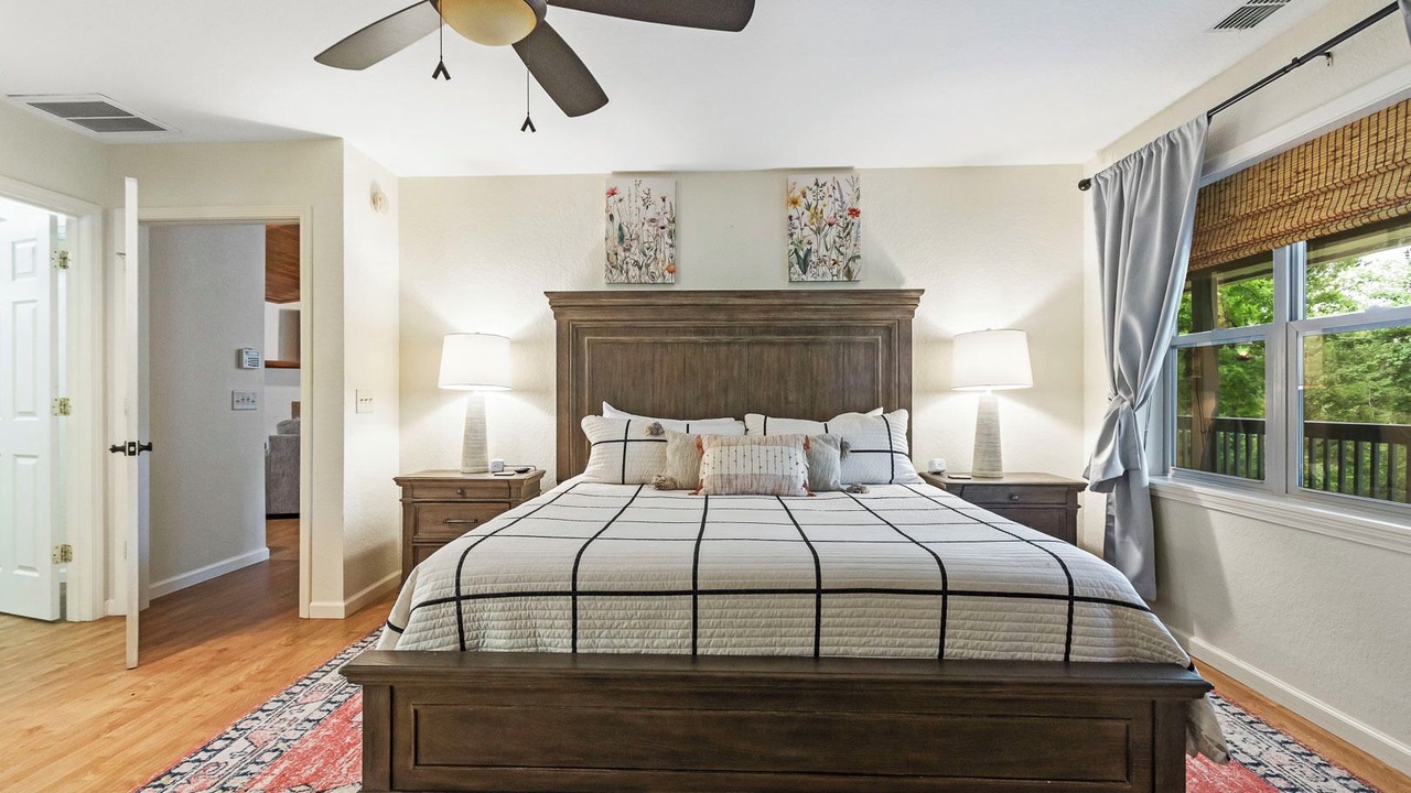 Photo of Bedroom in Brasstown