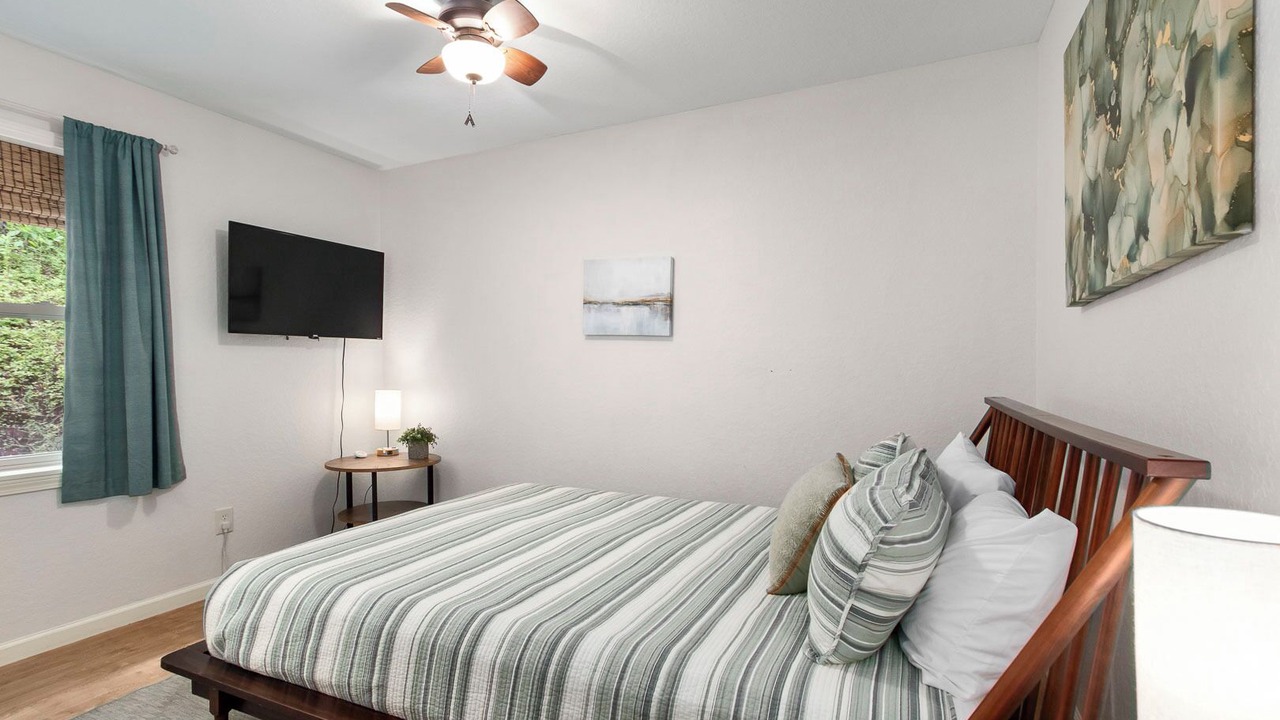 Photo of Bedroom in Brasstown