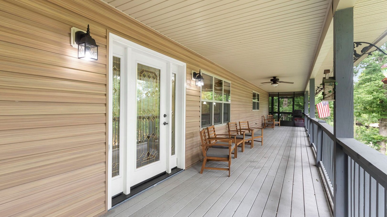 Photo of Patio Balcony in Brasstown