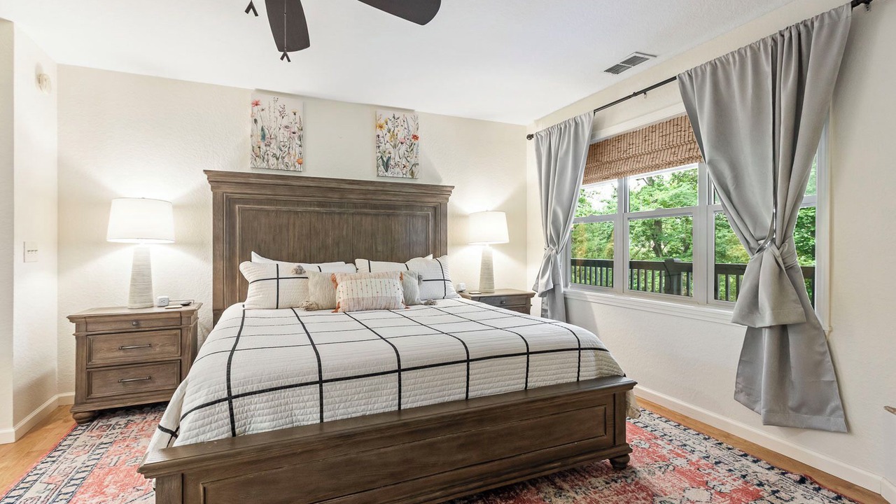 Photo of Bedroom in Brasstown