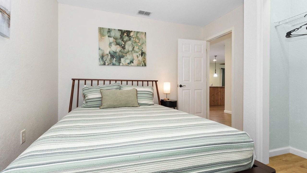 Photo of Bedroom in Brasstown