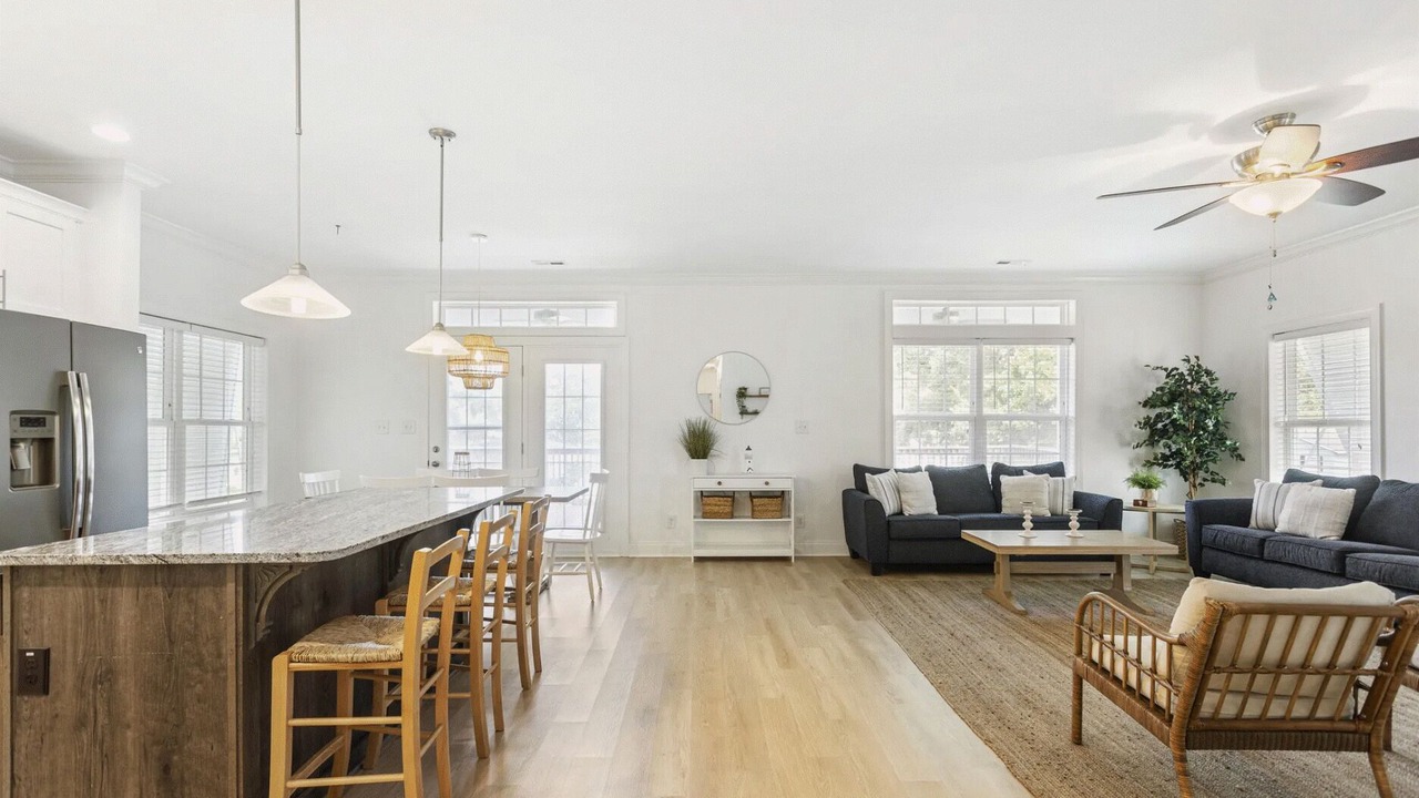 Photo of Livingroom in Tranquil Harbour