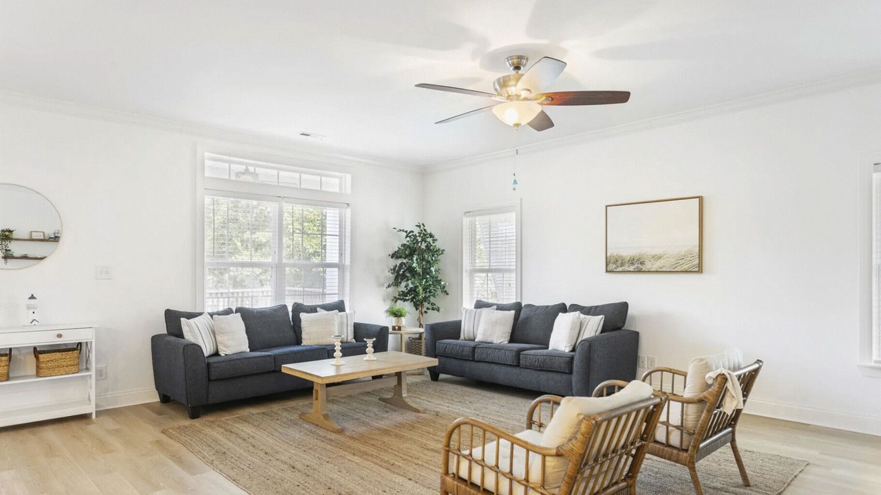 Photo of Livingroom in Tranquil Harbour