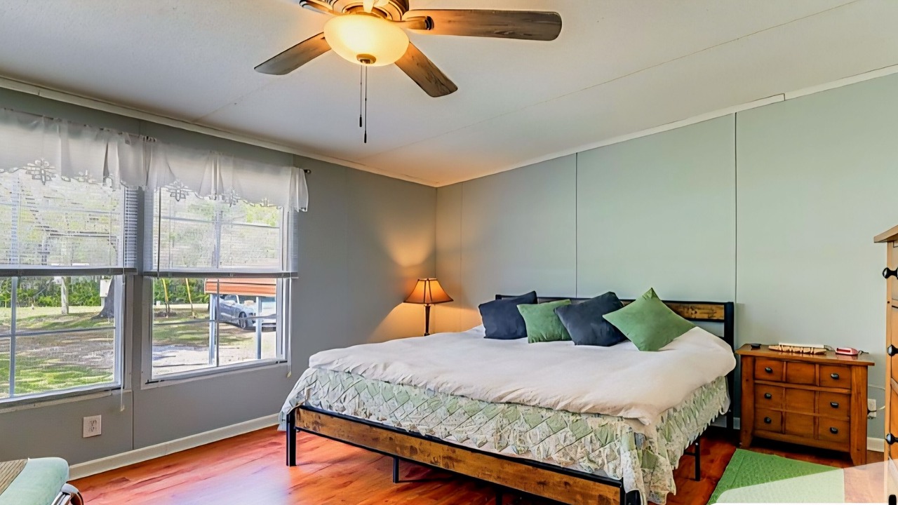 Photo of Bedroom in Carteret County