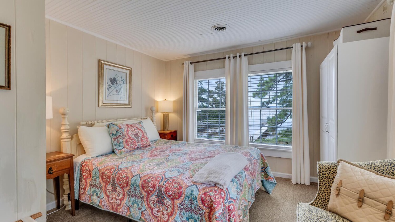 Photo of Bedroom in Lake Waccamaw