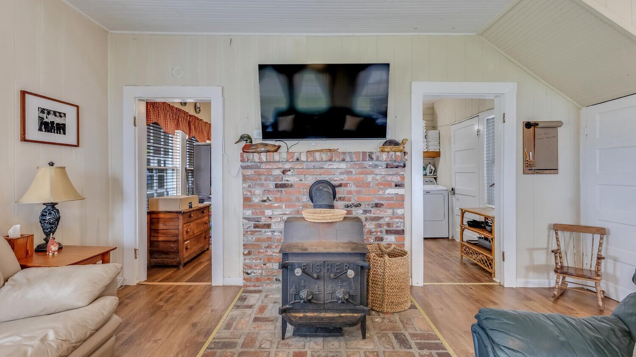 Photo of Livingroom in Lake Waccamaw