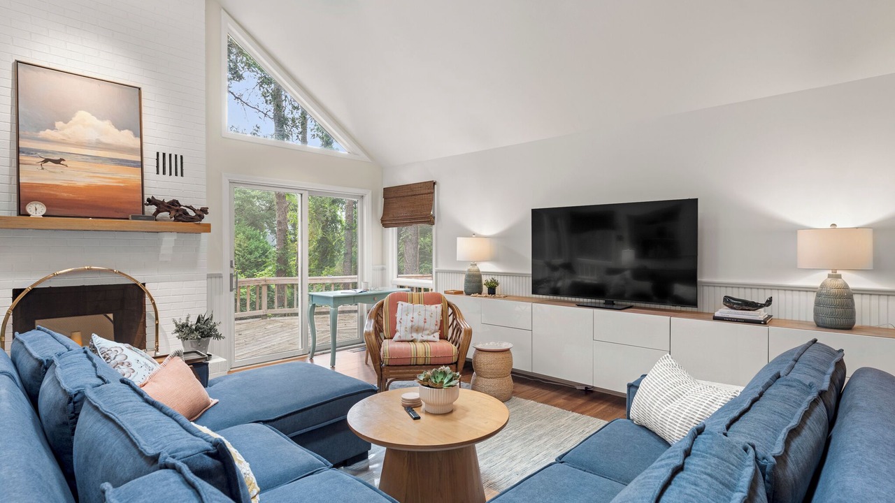 Photo of Livingroom in Southern Shores