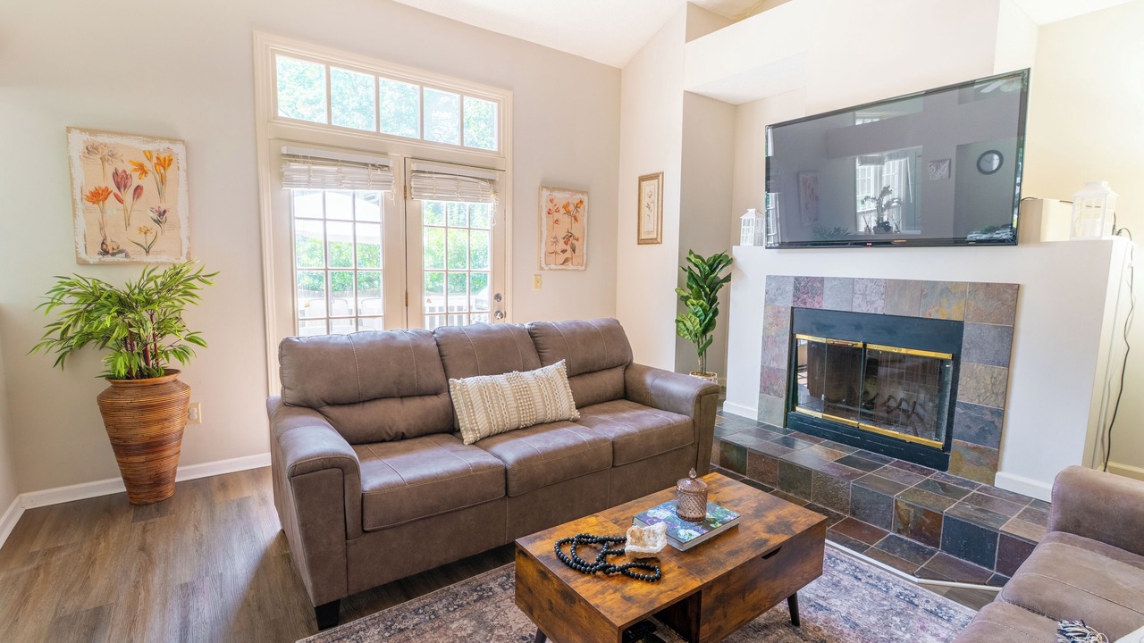 Photo of Livingroom in Cary