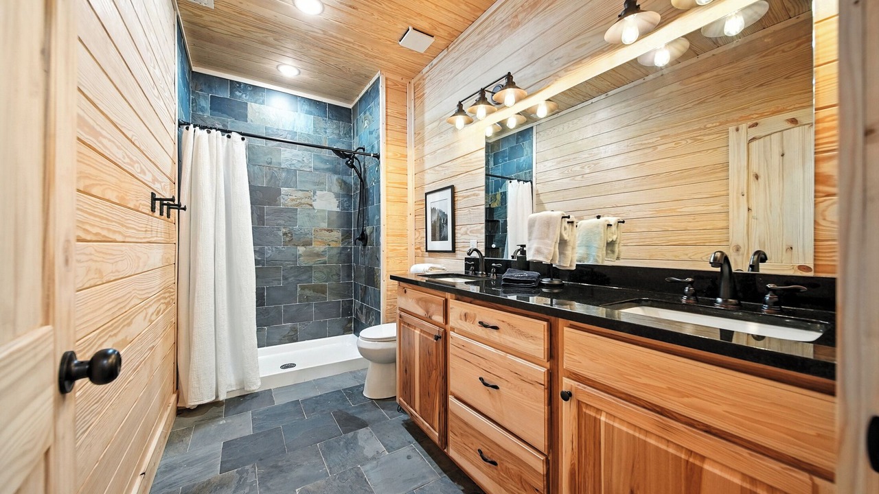 Photo of Bathroom in Morganton
