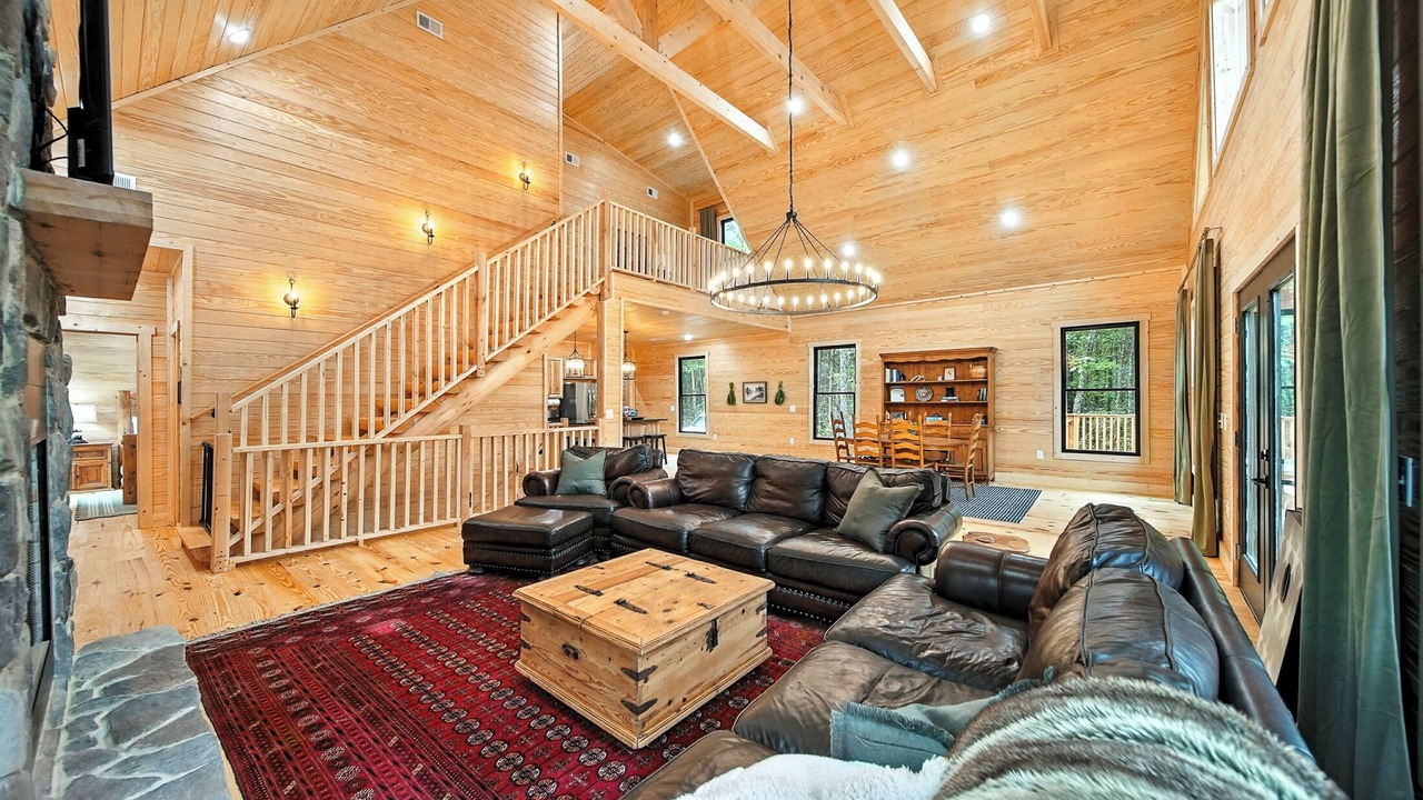 Photo of Livingroom in Morganton