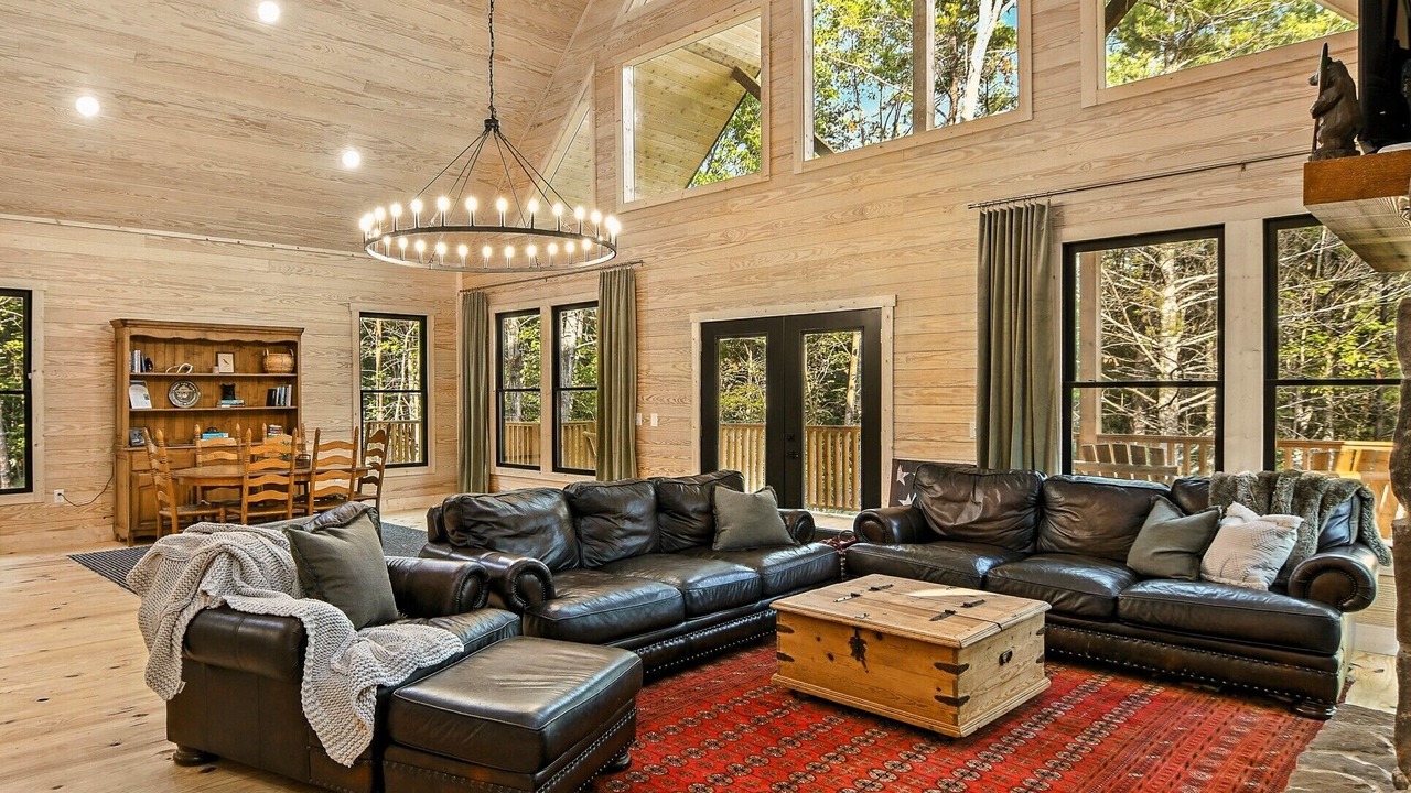 Photo of Livingroom in Morganton