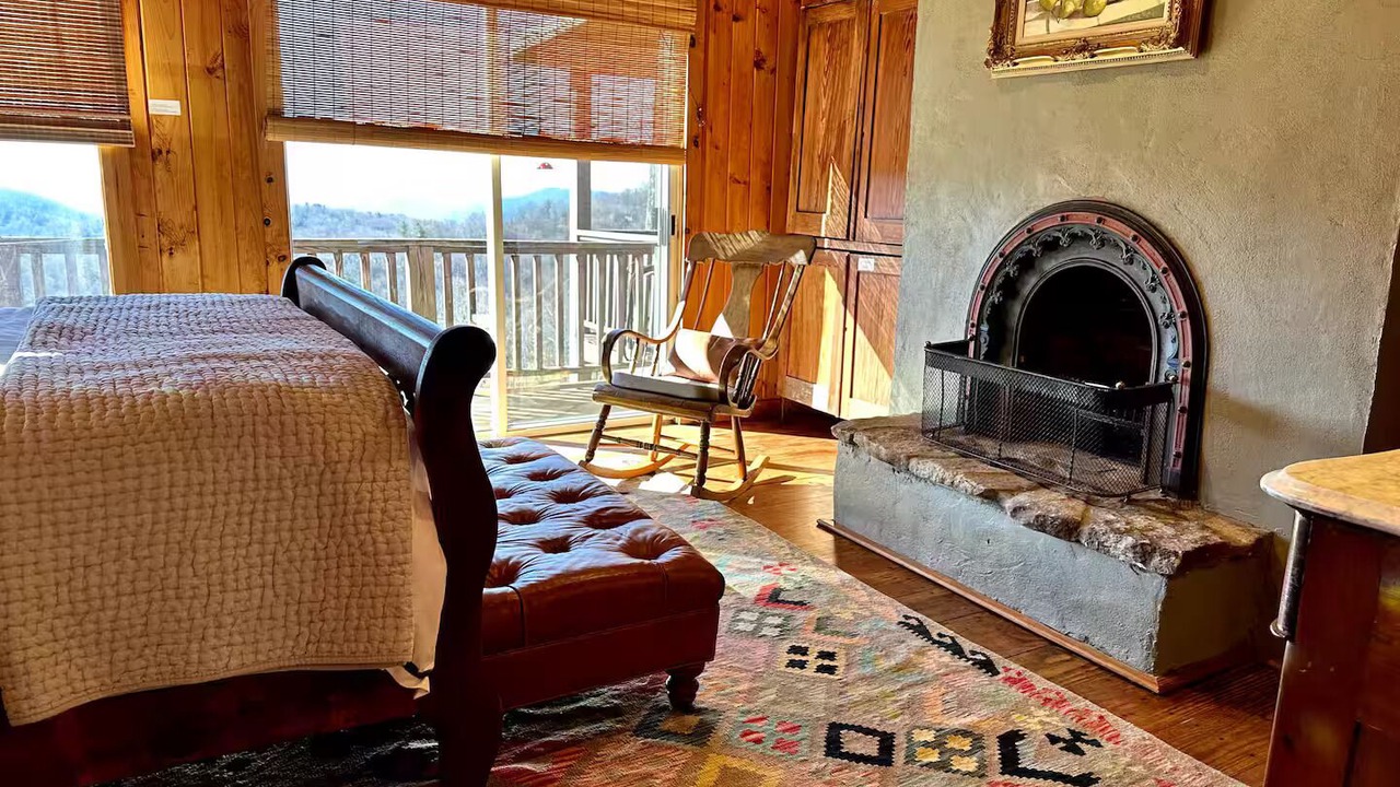Photo of Bedroom in Scaly Mountain