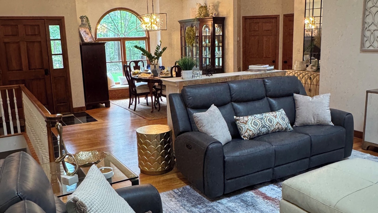 Photo of Livingroom in Morganton
