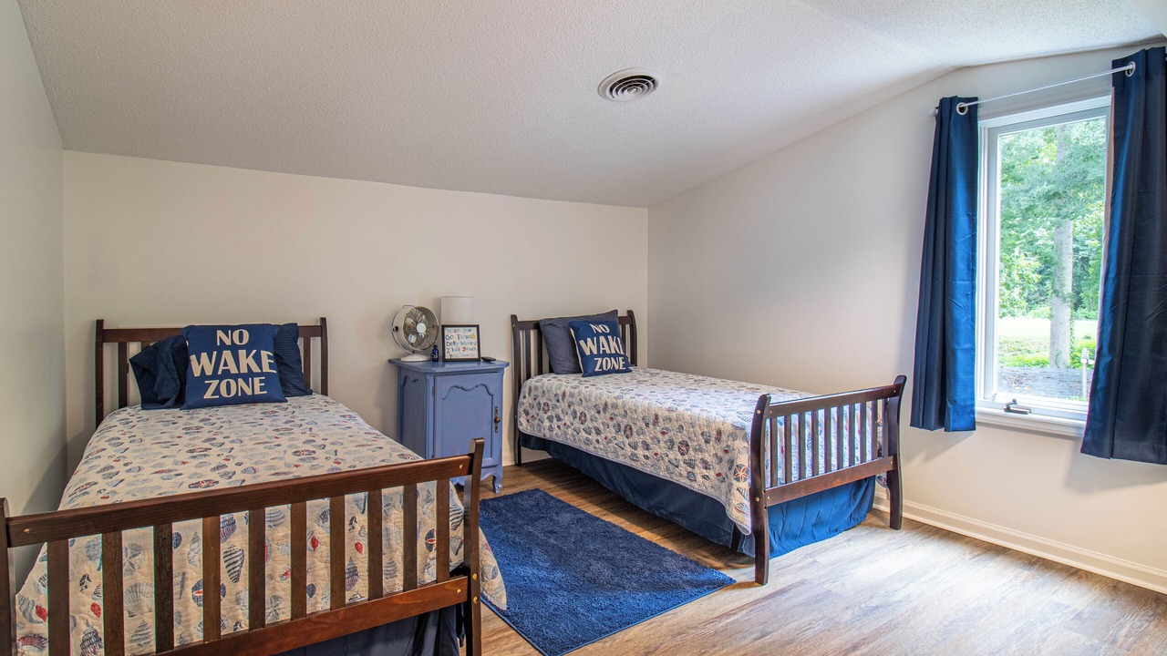 Photo of Bedroom in Southmont