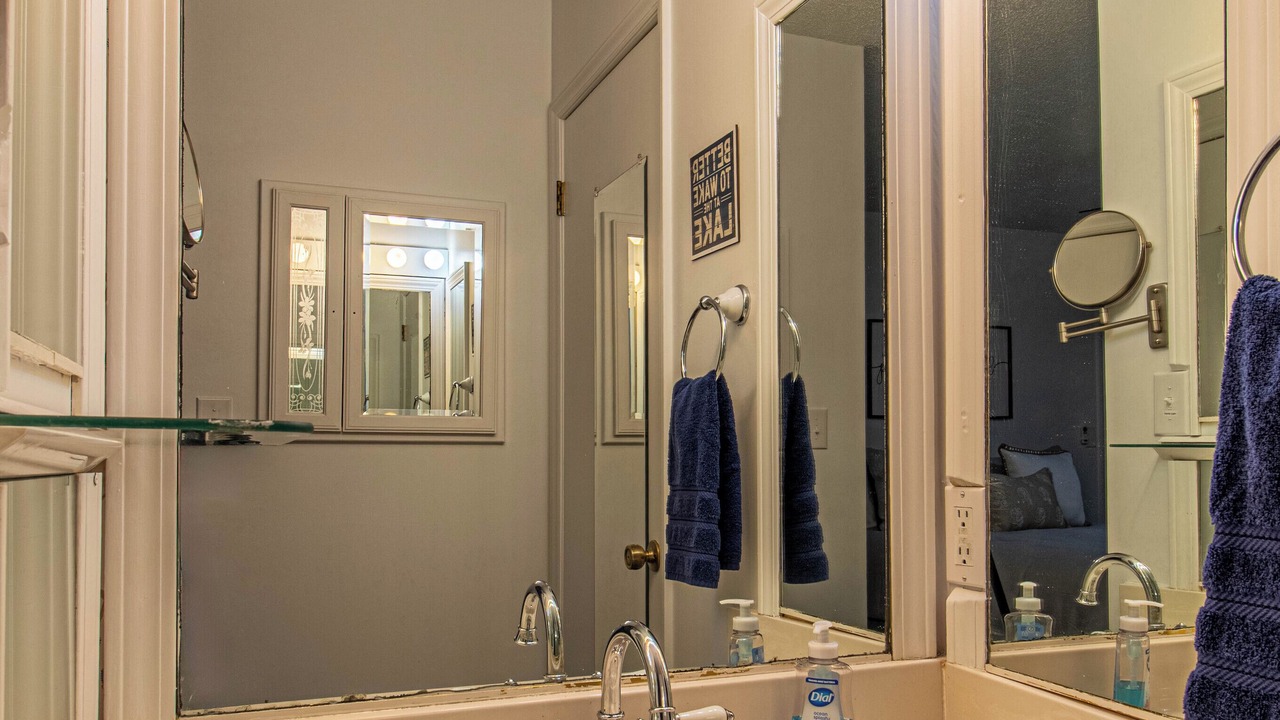 Photo of Bathroom in Southmont