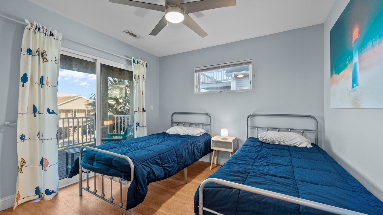 Photo of Patio Balcony in North Topsail Beach