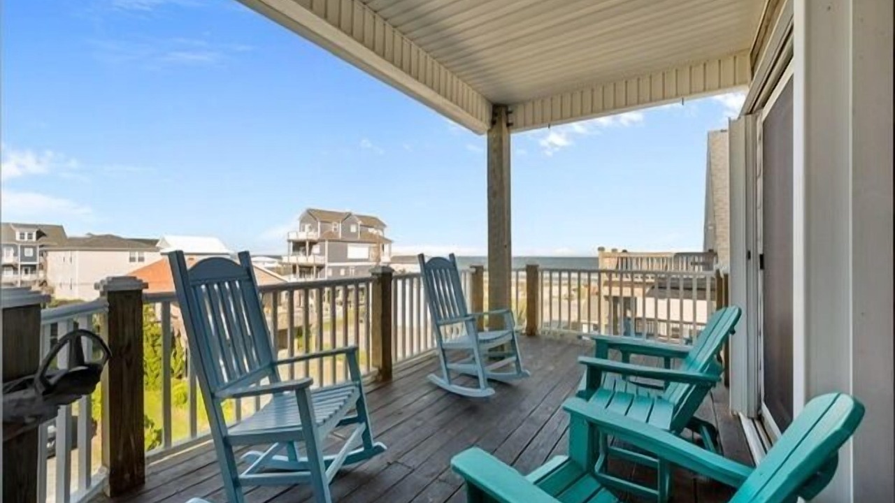 Photo of Patio Balcony in North Topsail Beach