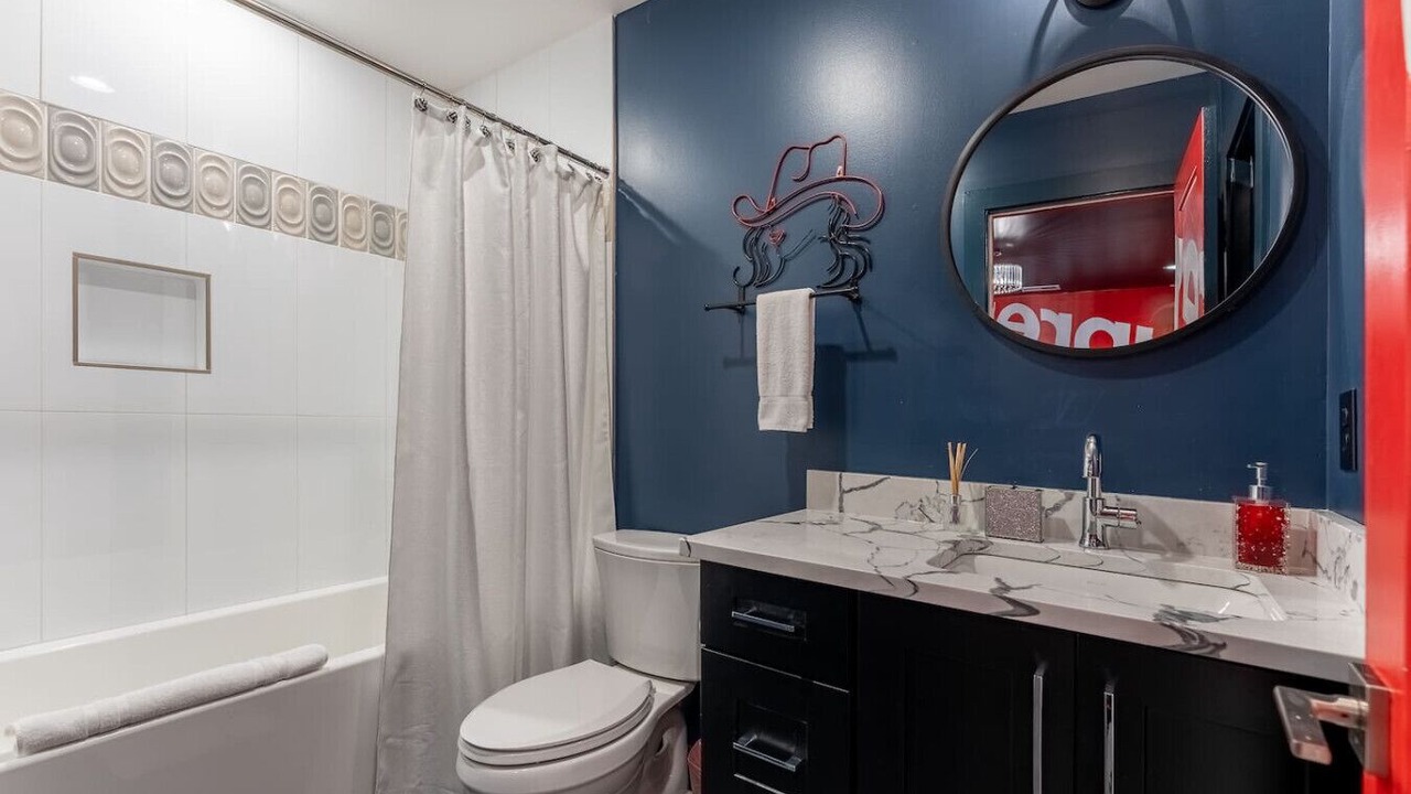 Photo of Bathroom in Talbot's Corner
