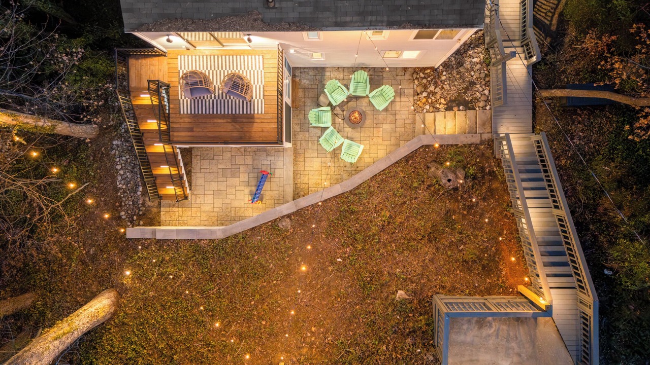 Photo of Patio Balcony in North Hills