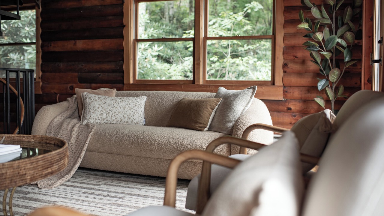 Photo of Livingroom in Black Mountain