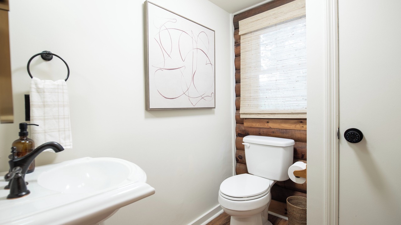 Photo of Bathroom in Black Mountain