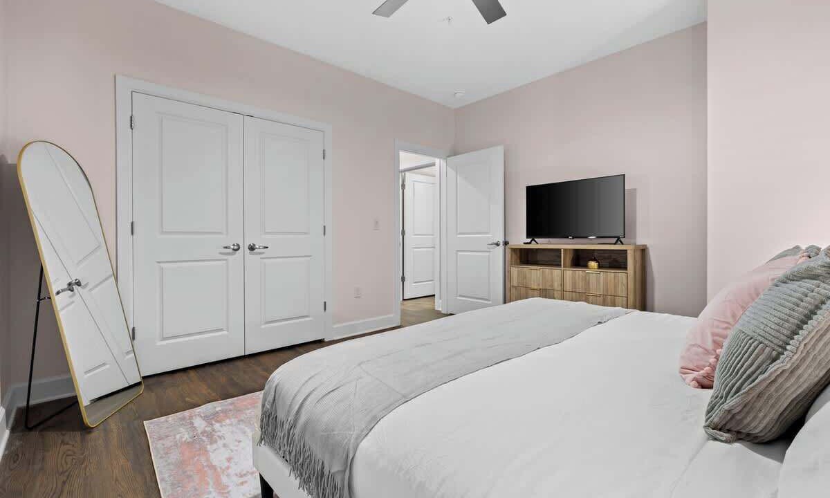 Photo of Bedroom in Eighth Avenue