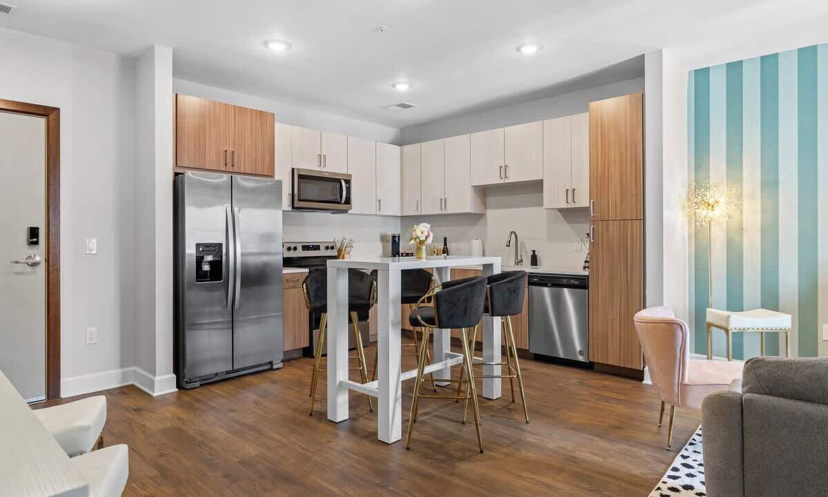 Photo of Kitchen in Eighth Avenue