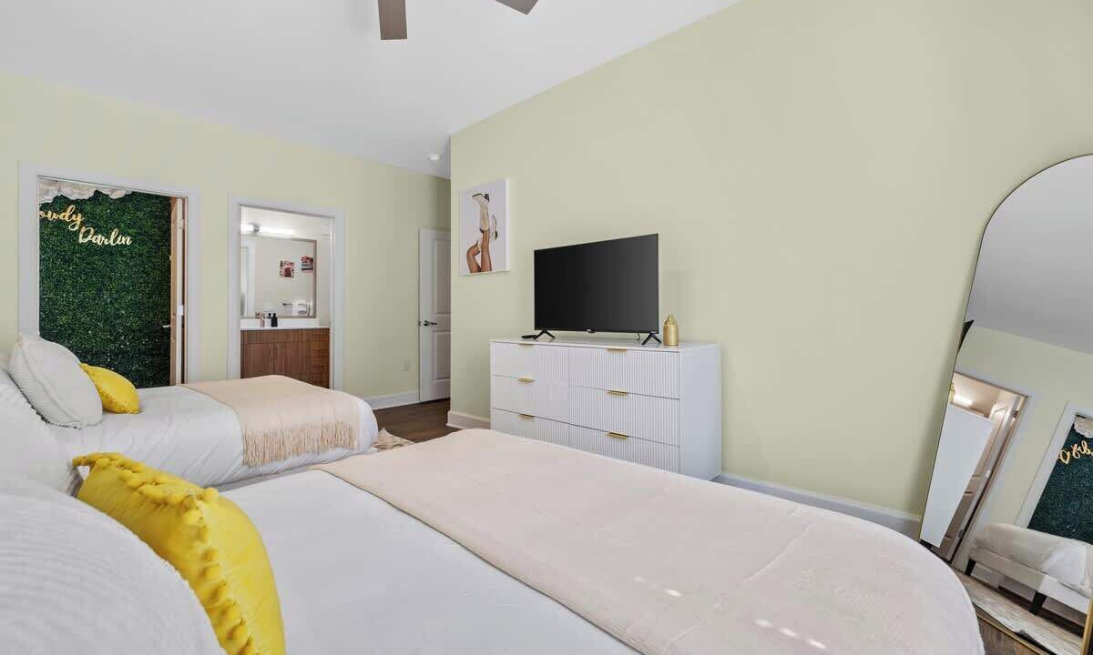 Photo of Bedroom in Eighth Avenue