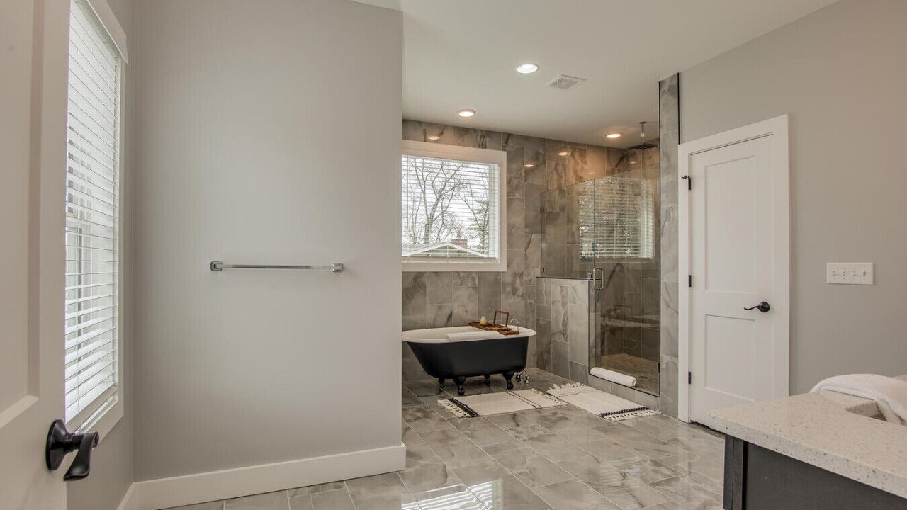 Photo of Bathroom in Cleveland Park