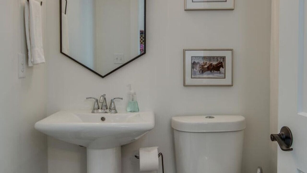 Photo of Bathroom in Cleveland Park
